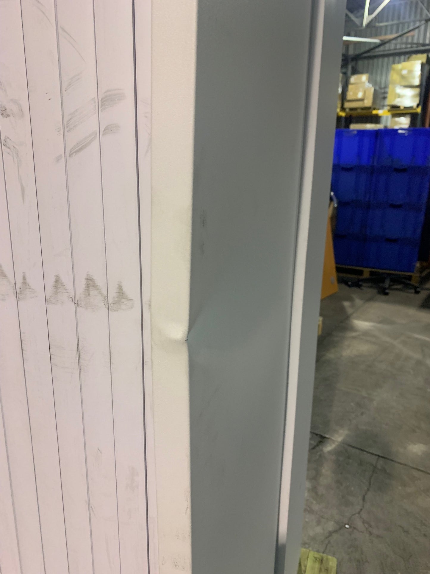 White 1950mm Steel Tambour