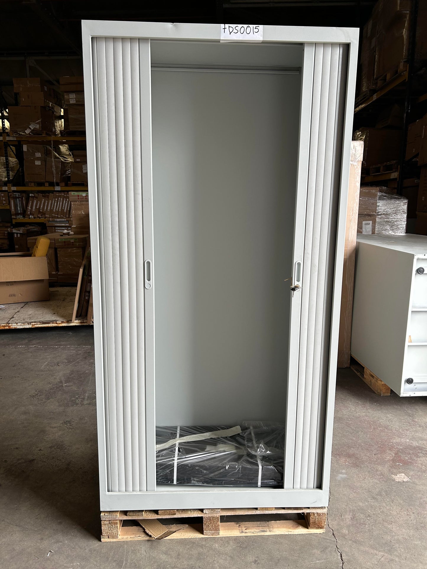 Grey 1950mm Tambour