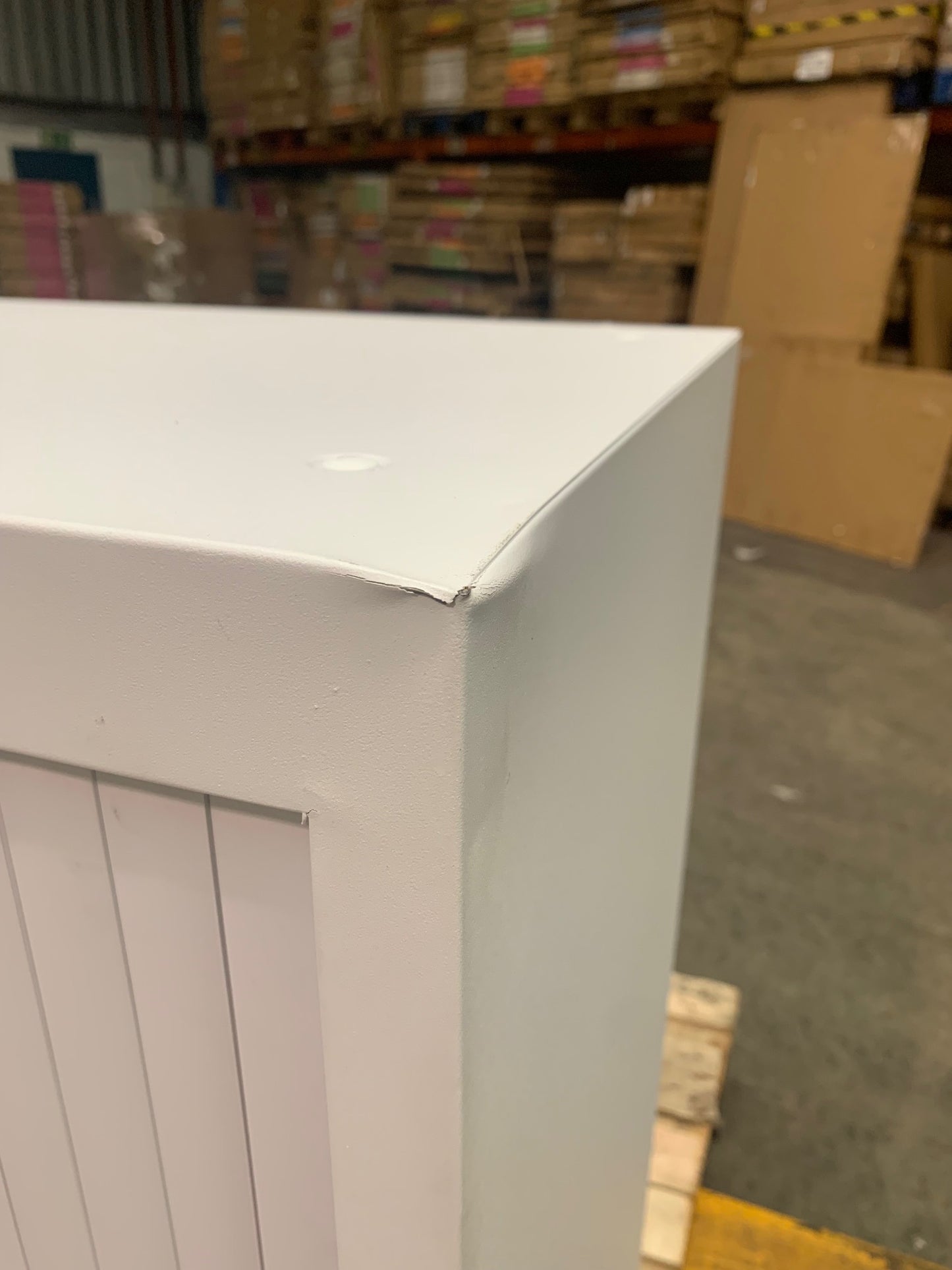 White 1050mm Tambour