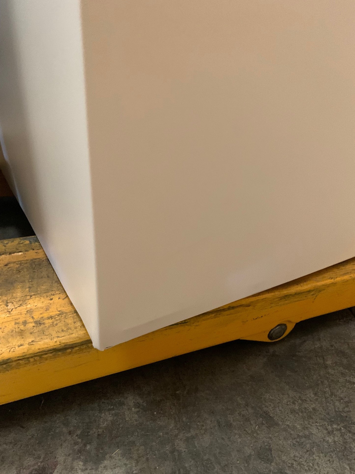 Chalk Bisley 4 Drawer Filing Cabinet